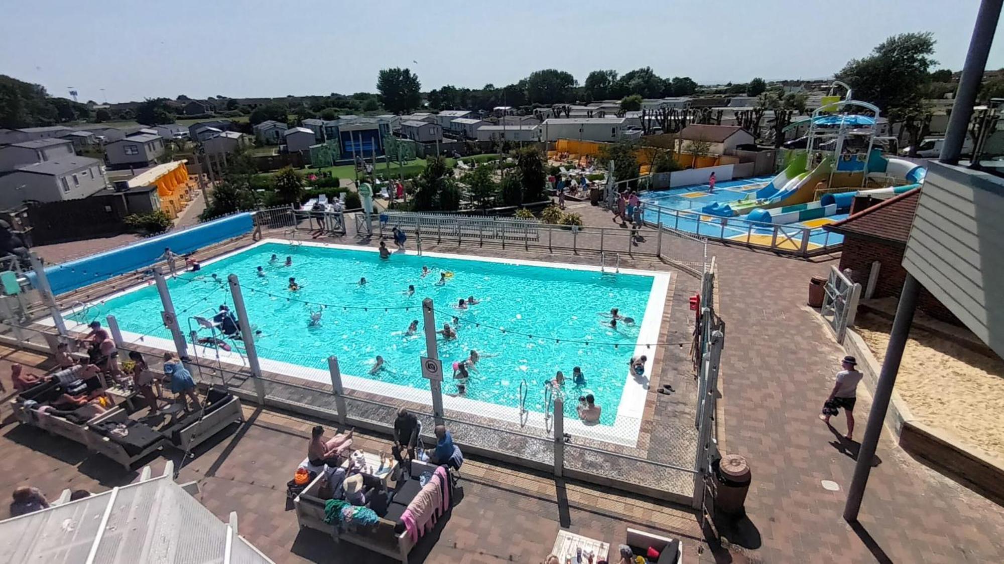 Amor, West Sands Holiday Park, Selsey Dış mekan fotoğraf